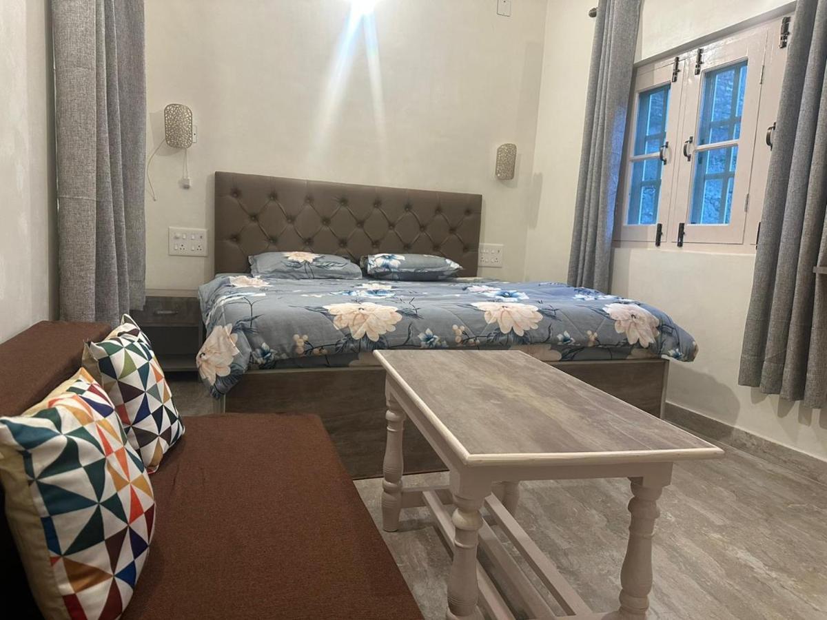 Farsal Villa Srīnagar 外观 照片