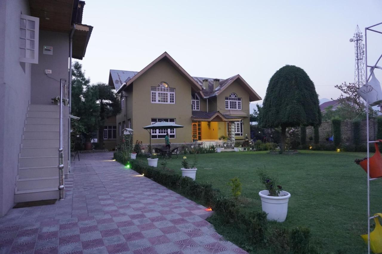 Farsal Villa Srīnagar 外观 照片